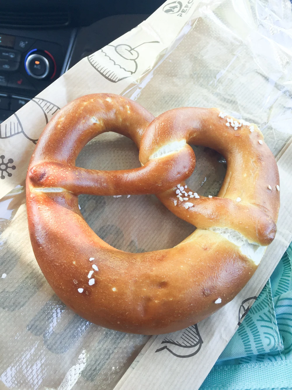 Baked pretzel