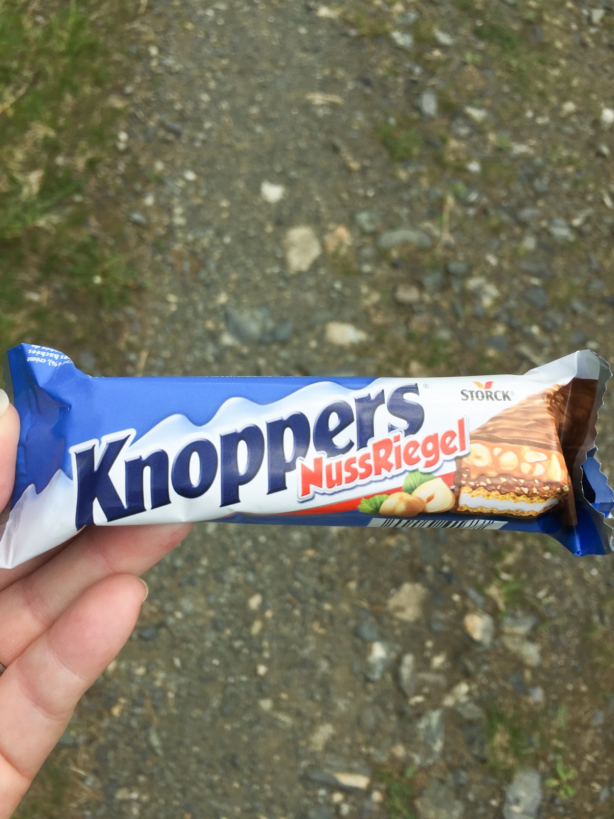 Knoppers candy bar