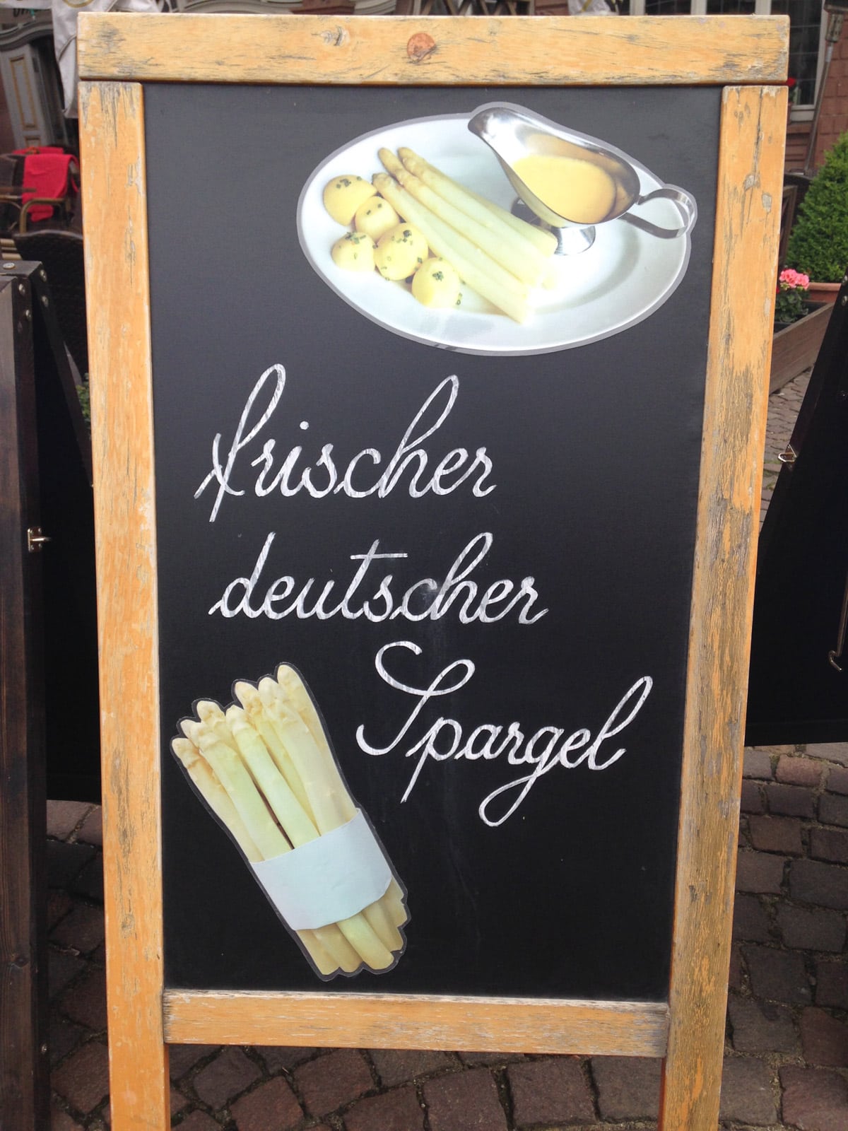 White German asparagus sign