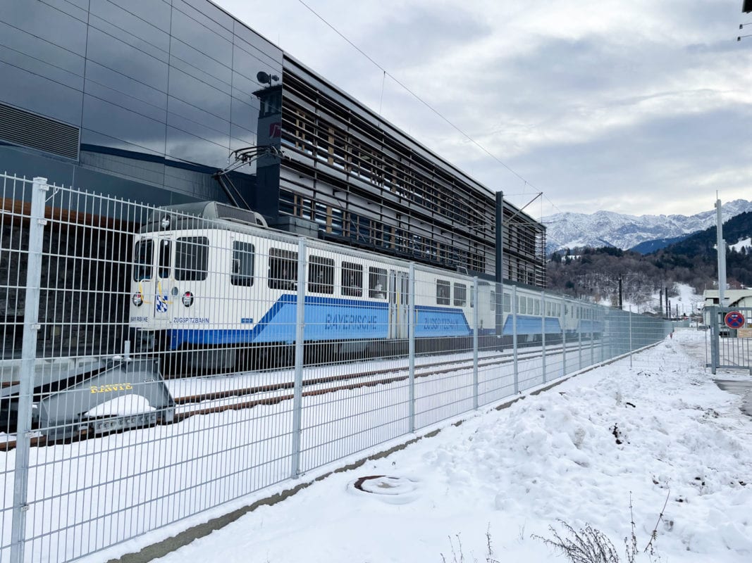 Zugspitze train 