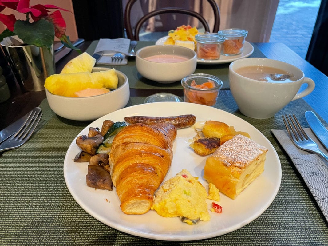 Hotel Sonne breakfast 