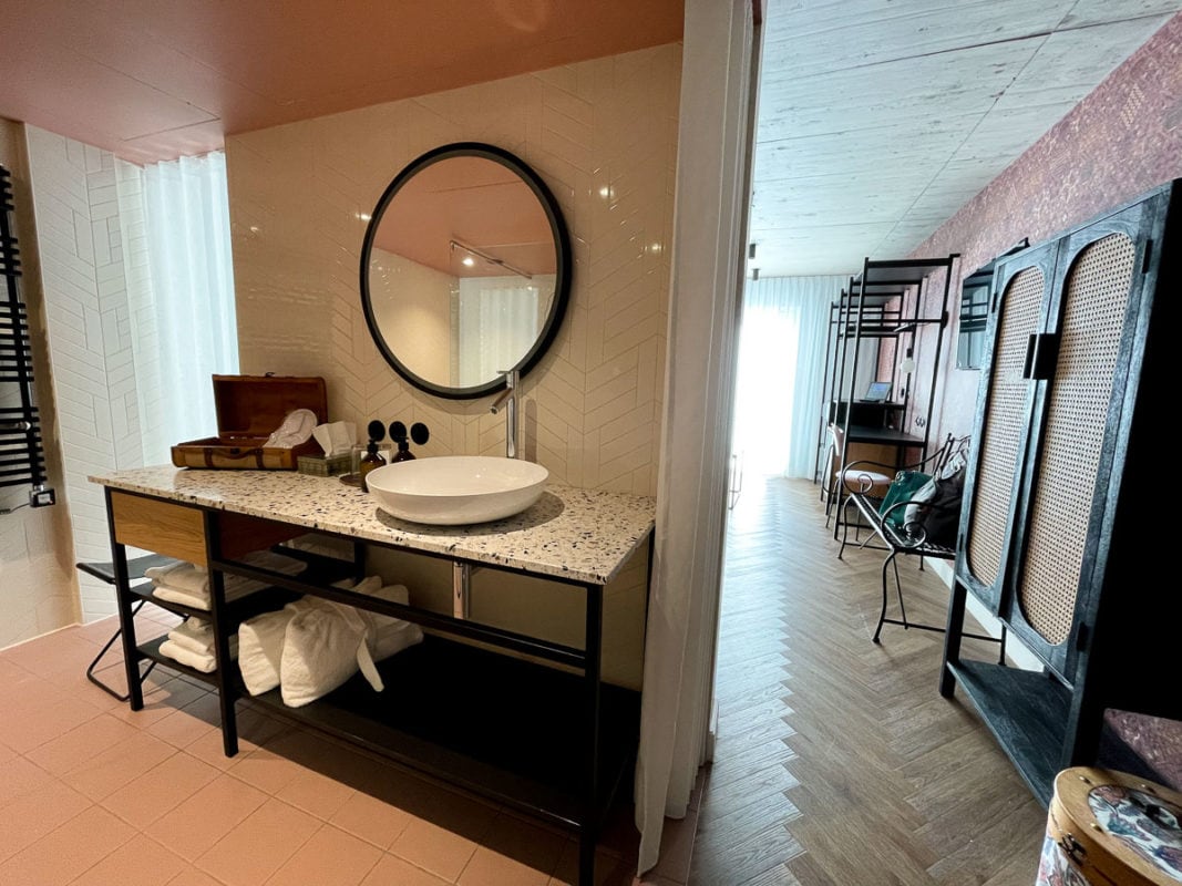 Hotel Sonne bathroom 