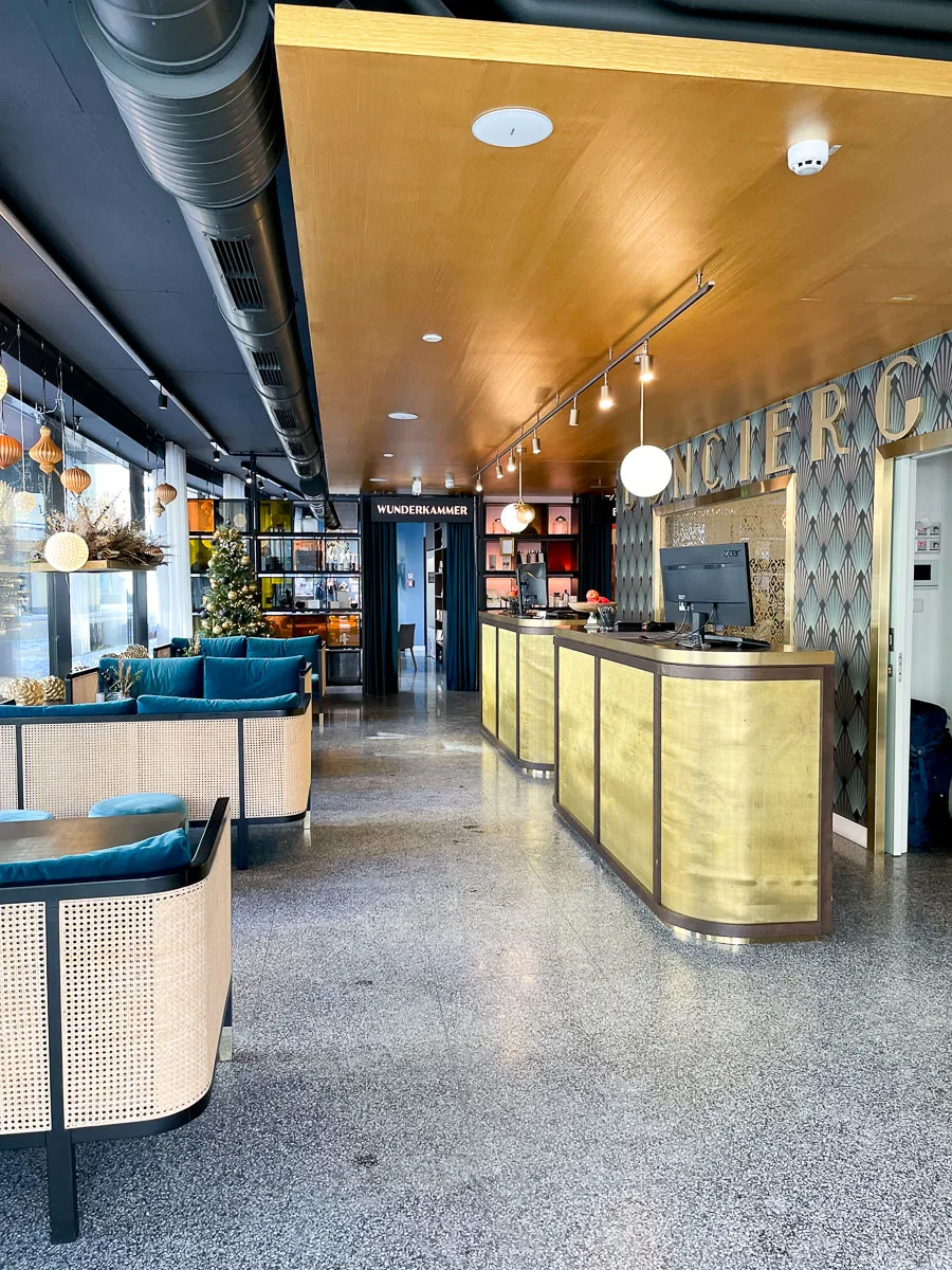 Hotel Sonne lobby
