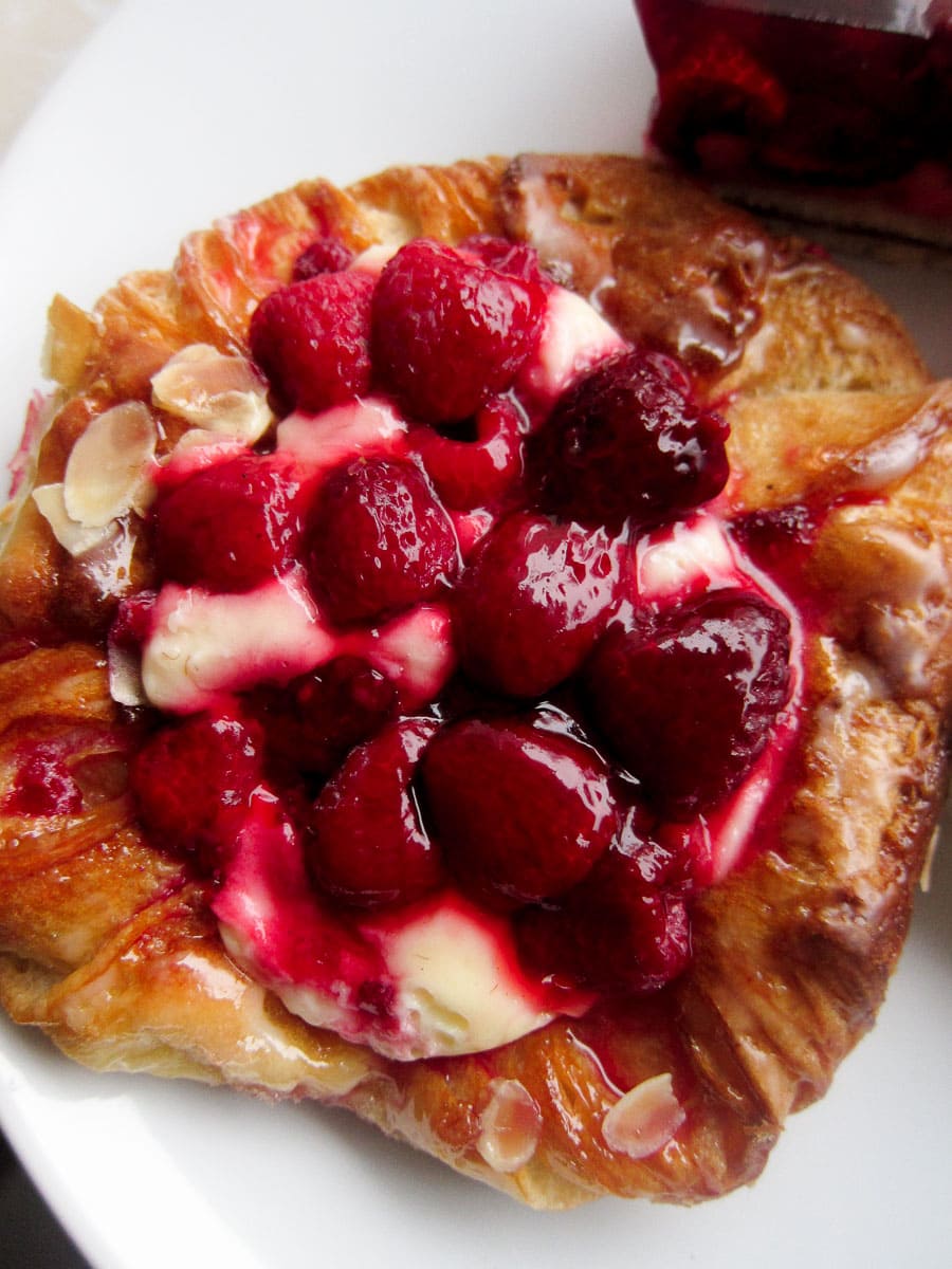 raspberry pastry