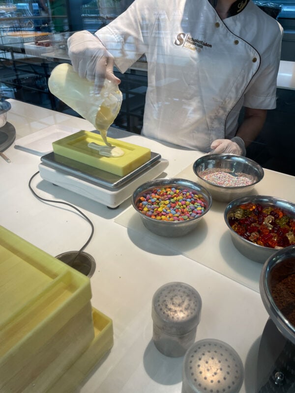 making chocolate bars at the chocolate museum 