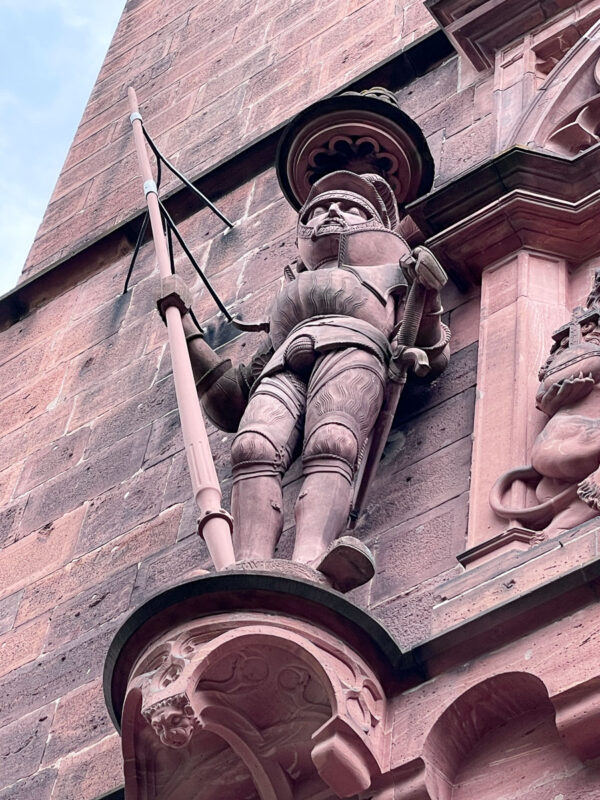 Heidelberg castle statue