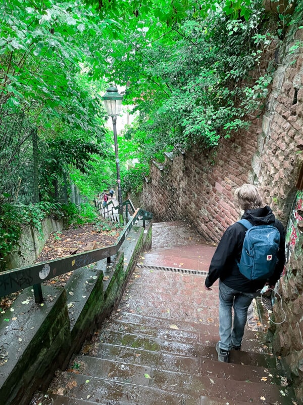 descending from castle to Old Town