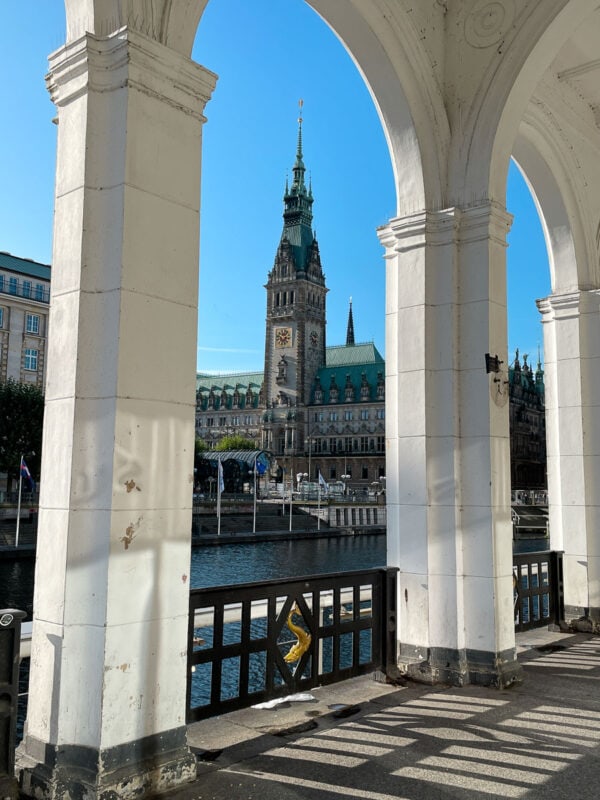 Hamburg downtown arcade