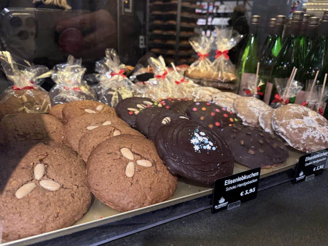 Nürnberg Christmas market Lebkuchen
