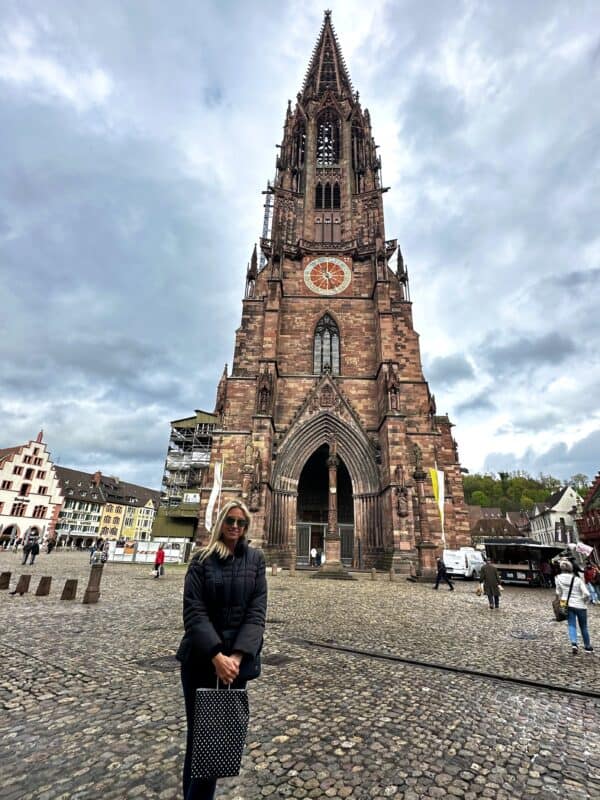 Anna and her mom in Germany