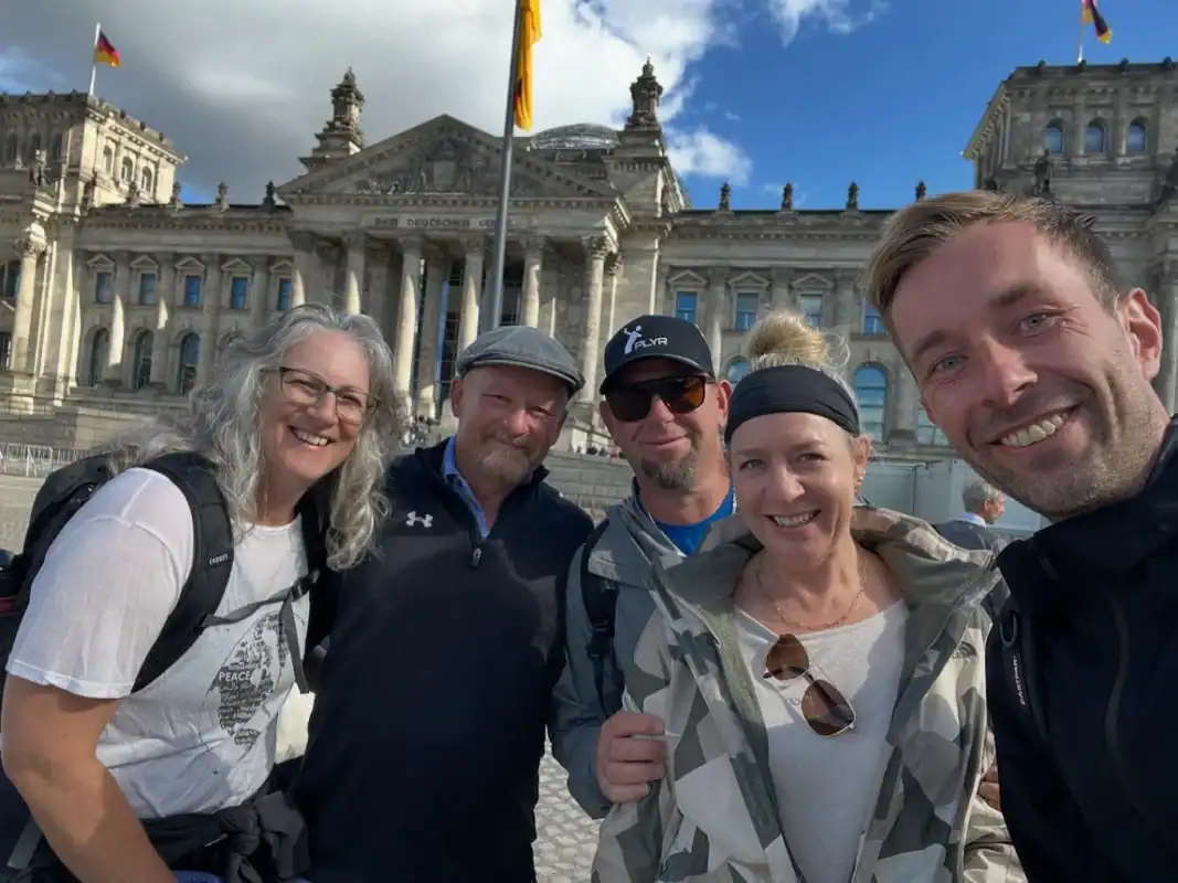 Matti with a private tour group in Berlin